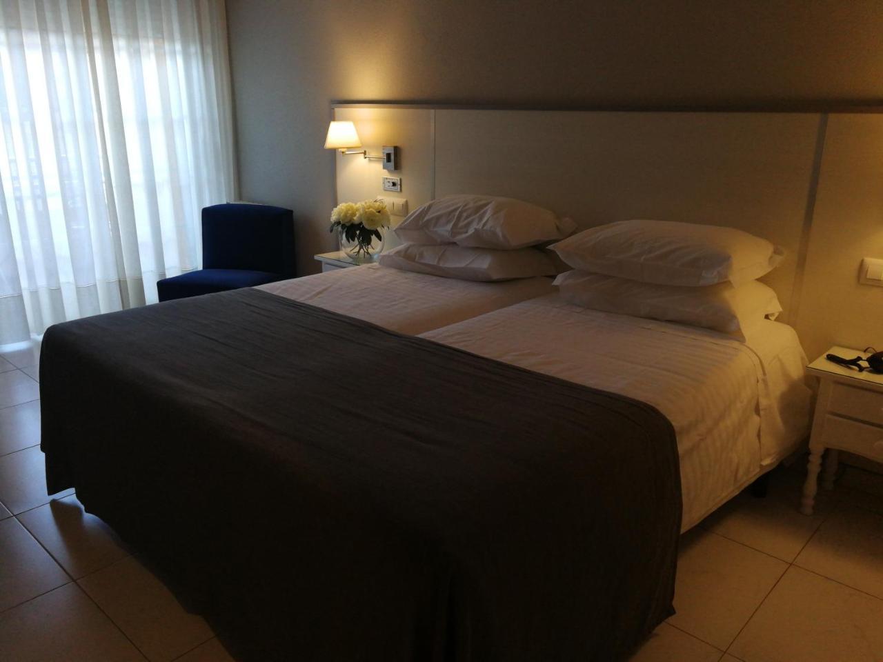 Hotel Ancora Sanxenxo Granxa  ภายนอก รูปภาพ